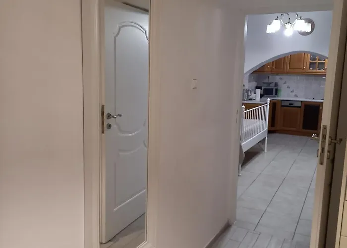 A V G E R I N O S Naxos Naxos City