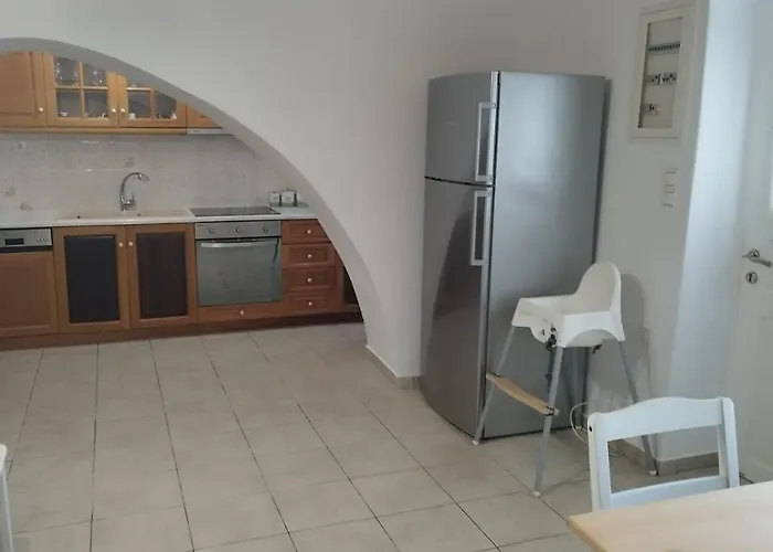 A V G E R I N O S Naxos 度假居 *