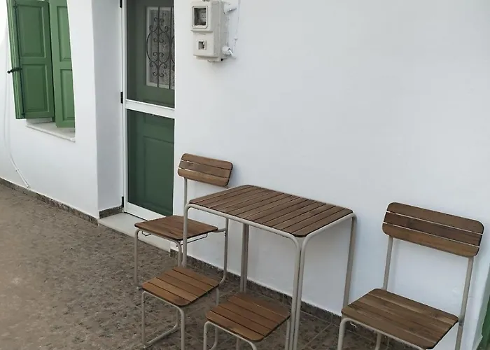 度假居 A V G E R I N O S Naxos