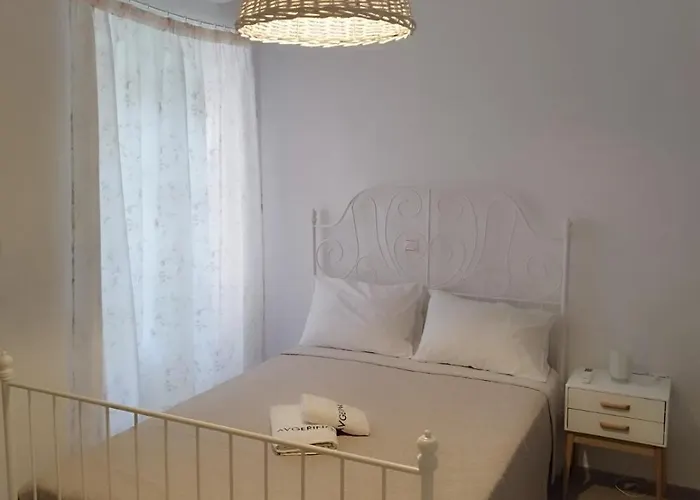 度假居 A V G E R I N O S Naxos *