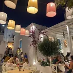 A V G E R I N O S Naxos Semesterbostad Naxos City