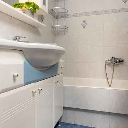 Holiday home A V G E R I N O S Naxos
