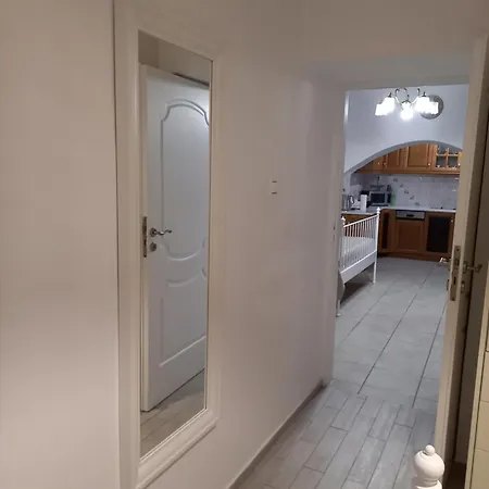 A V G E R I N O S Naxos Naxos City