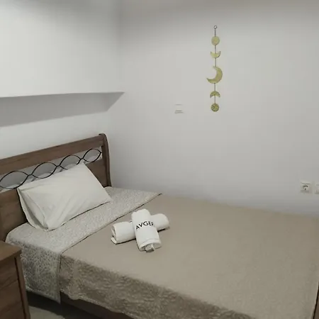 A V G E R I N O S Naxos Naxos City